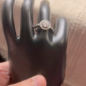 Size 7 Rhinestone CZ 925 Stamped Sterling Silver Ring